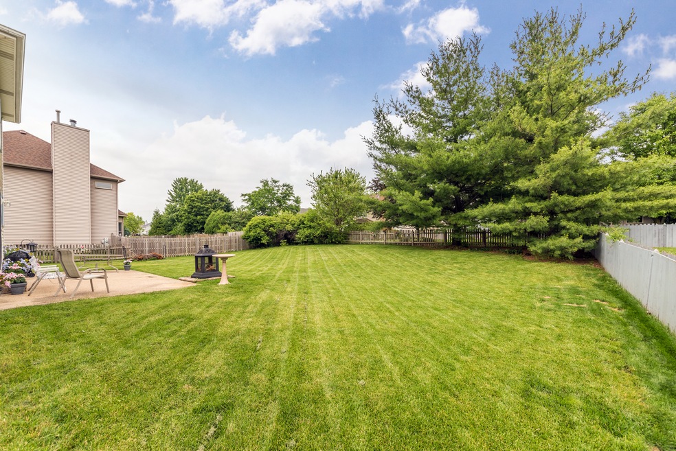 435 Camden Cir, Oswego, IL 60543 - photo 1