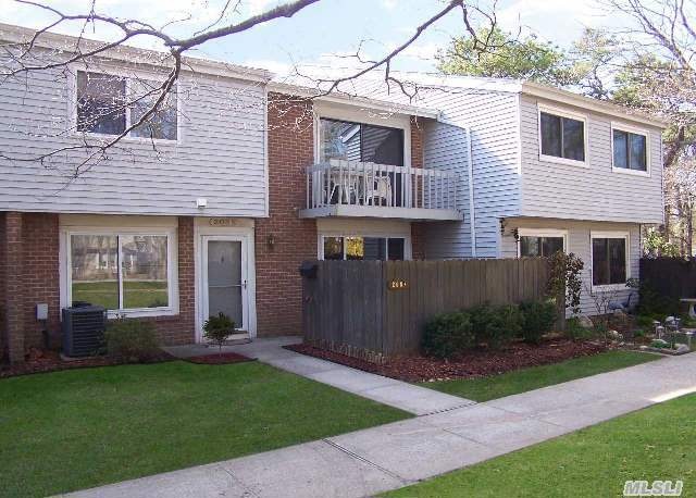 208 Springmeadow Dr unit K, Holbrook, NY 11741 - photo 1