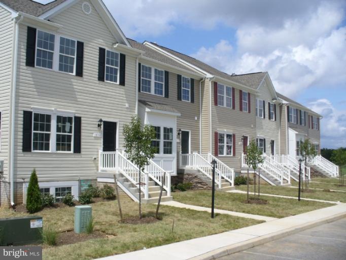 10346 Bridle Ct, Hagerstown, MD 21740 - photo 1