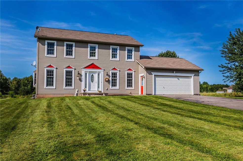 Colonial 1880 sq ft on 7.17 acres -Wayne Central S