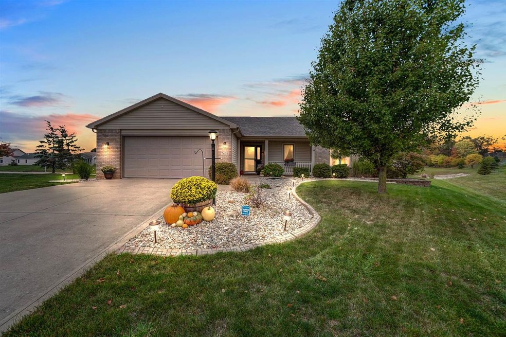 7633 Maeve Dr, Fort Wayne, IN 46835 - photo 1