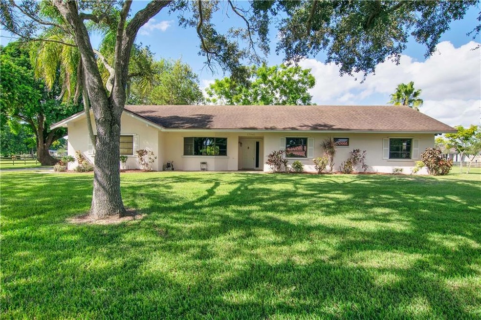17941 SW 50th Ct, Southwest Ranches, FL 33331 - photo 1