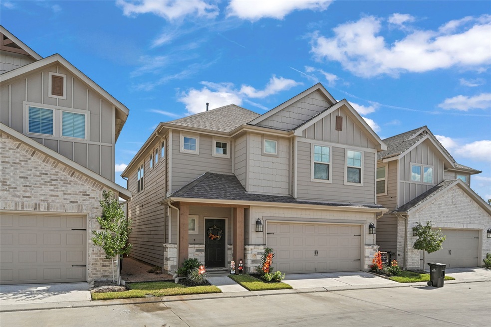 5122 Emma Forest St, Houston, TX 77018 - photo 1