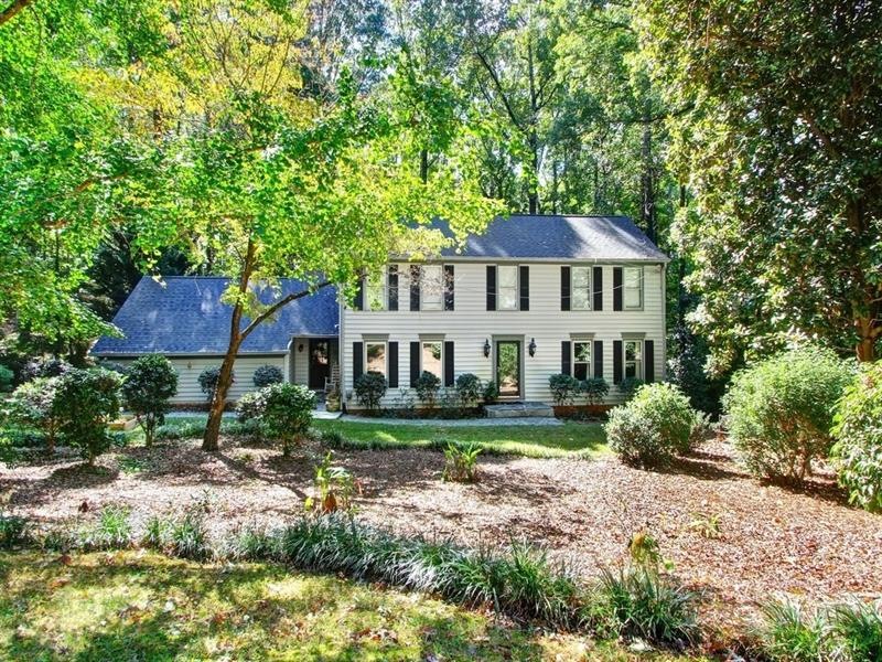 4977 Mountclaire Rd, Stone Mountain, GA 30087 - photo 1