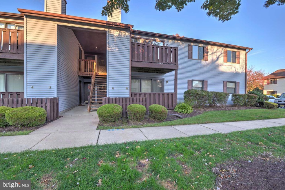 1302 Maresfield Ct unit 1302, Marlton, NJ 08053 - photo 1