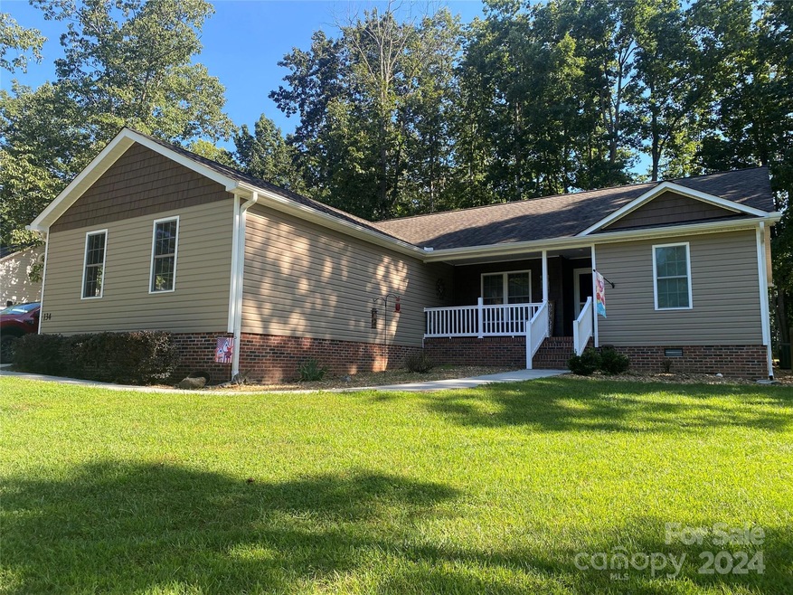 134 Poplar Leaf Ln, Statesville, NC 28625 - photo 1