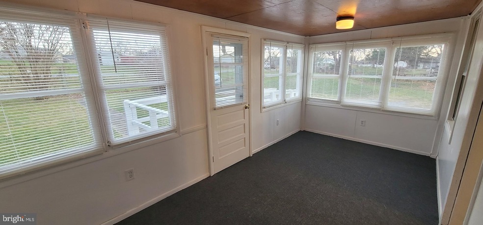 213 N Boundary St, Ranson, WV 25438 - photo 1