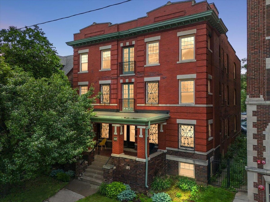 01-469 W Willis -1