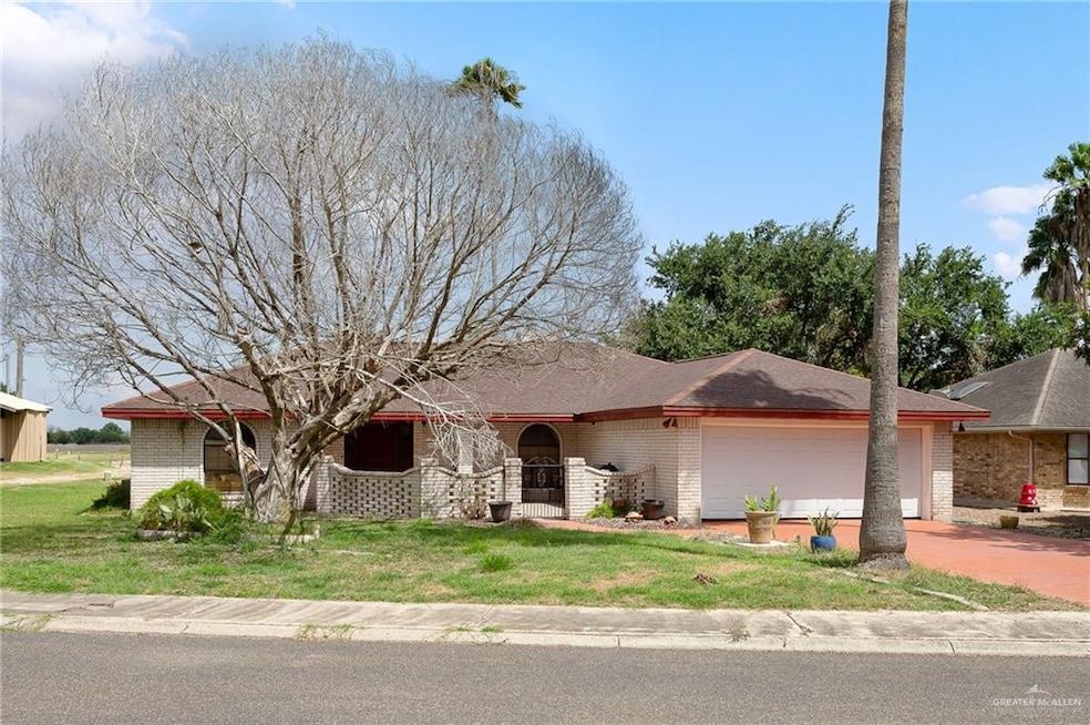 848 Citrus Dr, Alamo, TX 78516 - photo 1