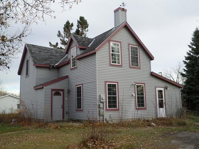 203 Kendall Ave S, Thief River Falls, MN 56701 - photo 1