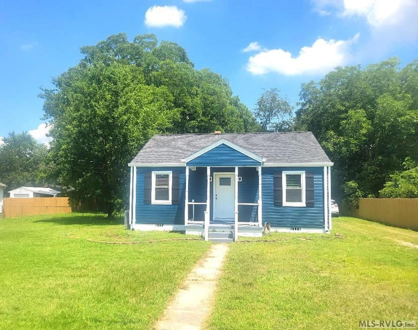 1924 Willow St, Roanoke Rapids, NC 27870 - photo 1