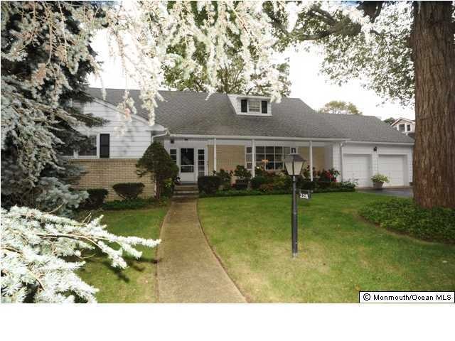 228 Monroe Ave, Spring Lake, NJ 07762 - photo 1