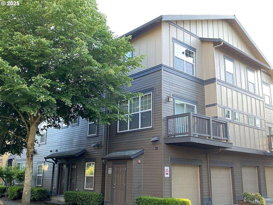 1100 SW 170th Ave unit 202, Beaverton, OR 97003 - photo 1