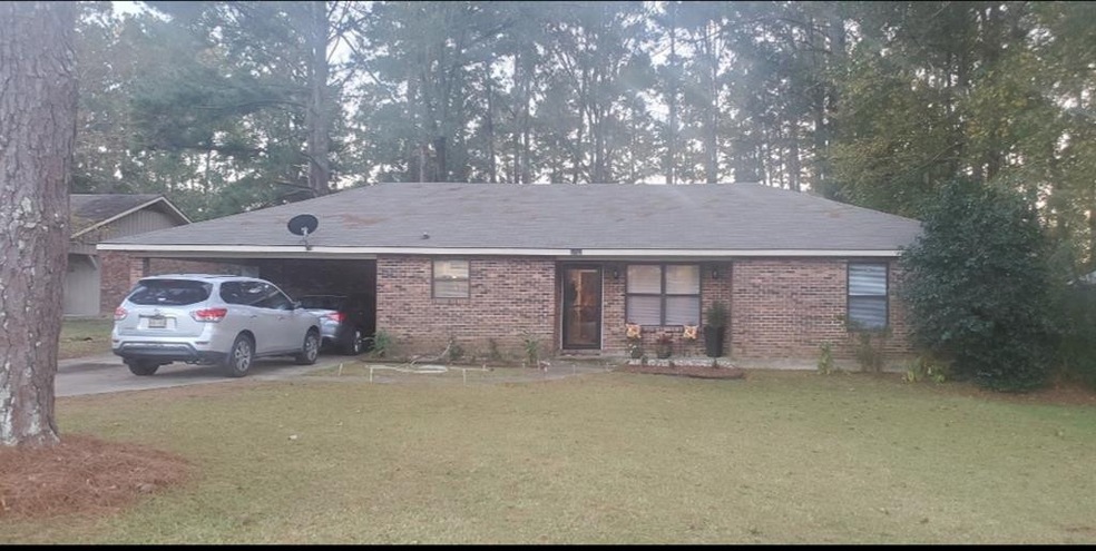 1113 Virginia Ave, McComb, MS 39648 - photo 1