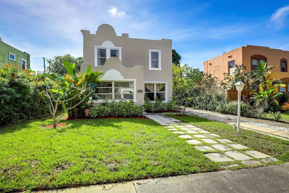 960 39th Ct, West Palm Beach, FL 33407 - photo 1