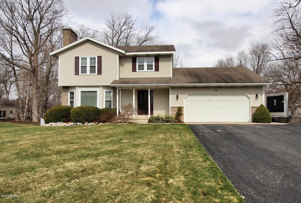 1807 Cedarbrook Drive Jenison-large-002-