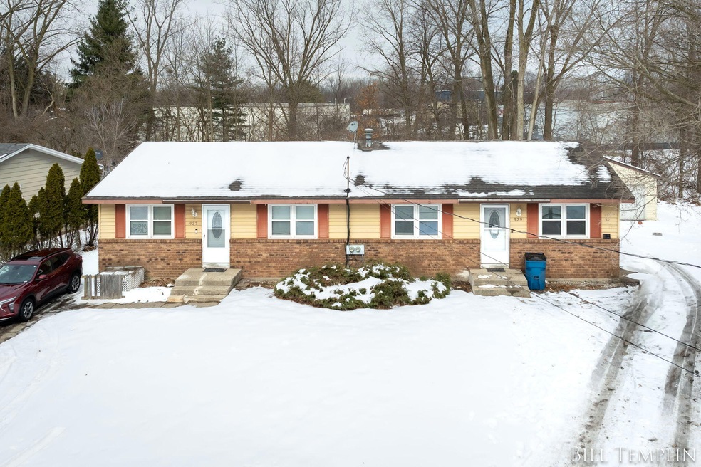 937 939 Lancashire Ct. SE