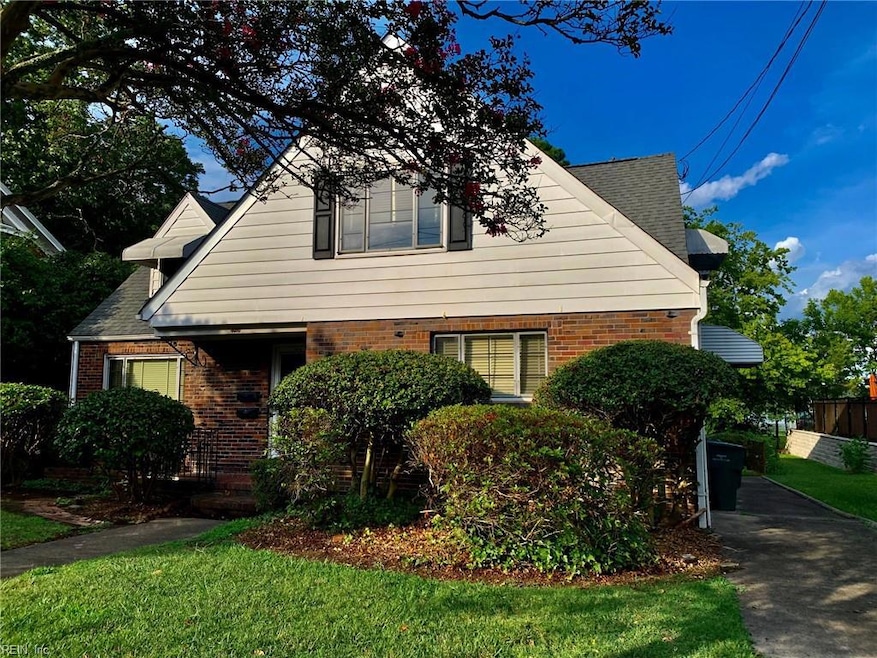 4010 Holly Ave unit 2, Norfolk, VA 23504 - photo 1