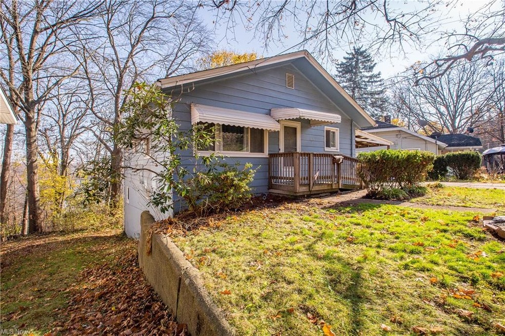 Welcome to 1569 Overlook Dr!