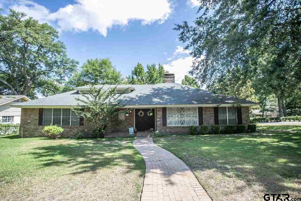1624 1624 Yosemite, Tyler, TX 75703 - photo 1