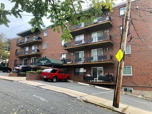 6 Hyes Rd unit 15, Boston, MA 02131 - photo 1