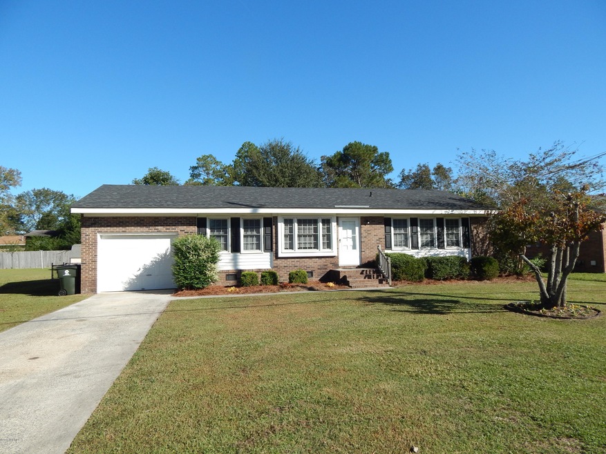 427 Cooper St, Winterville, NC 28590 - photo 1