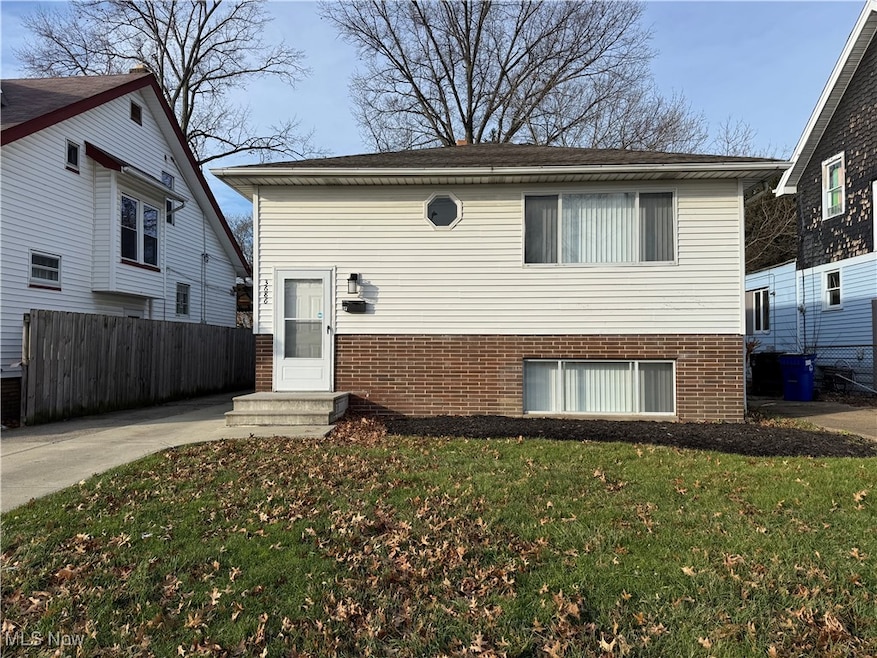 View of front of house with a front lawn