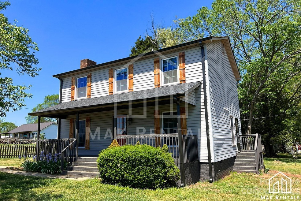 385 Jane Sowers Rd, Statesville, NC 28625 - photo 1