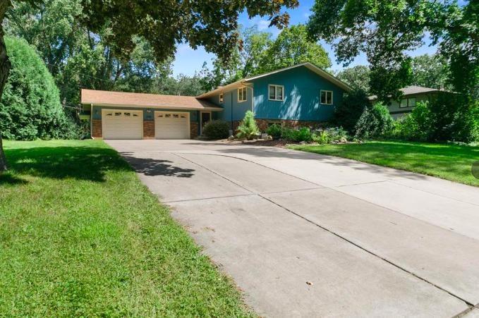 3380 Dunlap St N, New Brighton, MN 55112 - photo 1