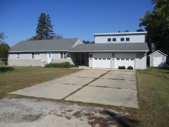 2507 15th St, Emmetsburg, IA 50536 - photo 1