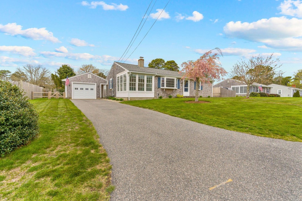 2-web-or-mls-61 Dartmouth Rd Hi Res-2