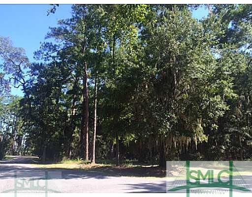 Land/Lot. Corner lot in desirable boating communit