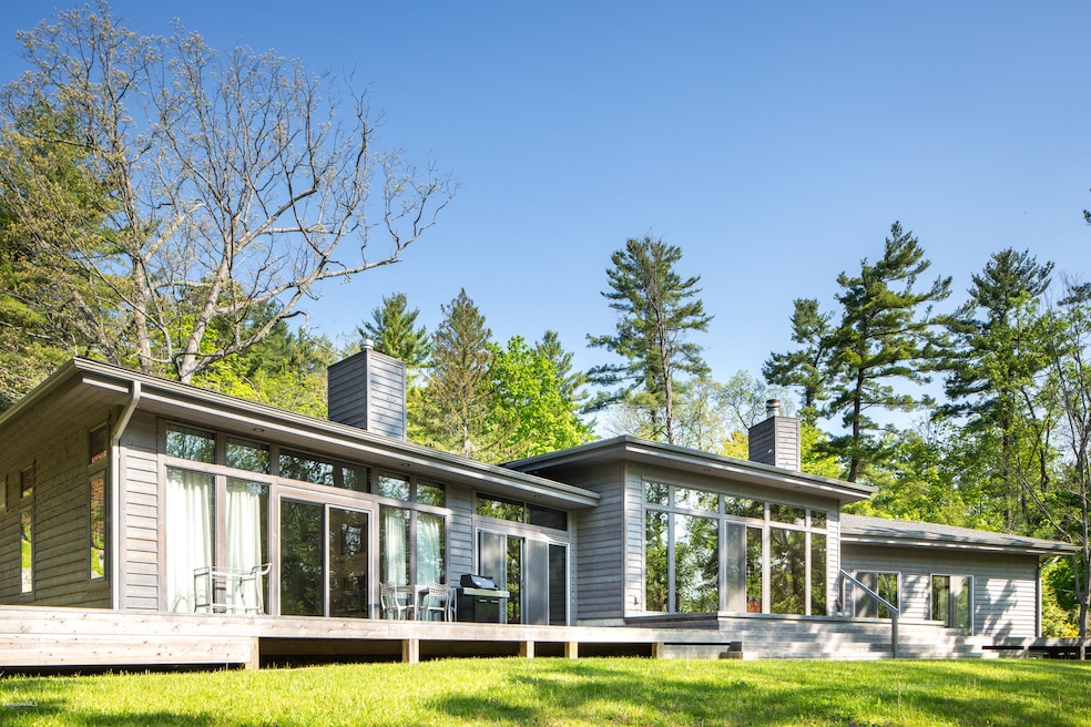 15 Berkshire Heights Rd, Great Barrington, MA 01230 - photo 1