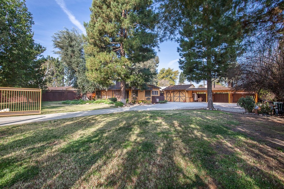 18643 Lanark St, Reseda, CA 91335 - photo 1