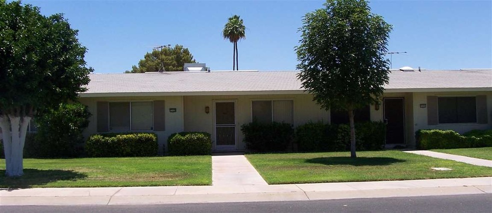 11129 W Emerald Dr, Sun City, AZ 85351 - photo 1