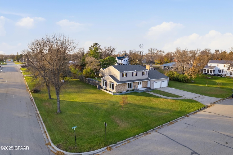 436 2nd Ave E, Halstad, MN 56548 - photo 1