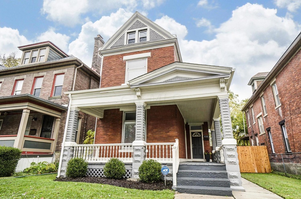 1253 E Long St, Columbus, OH 43203 - photo 1