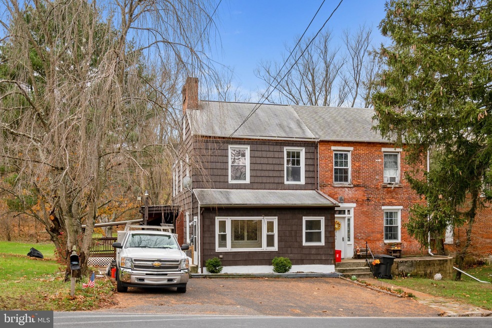 8204 Kings Hwy S, Zionsville, PA 18092 - photo 1