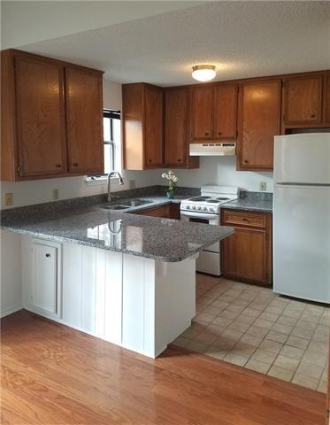 Super one BR unit plus upstairs loft!  Kitchen has