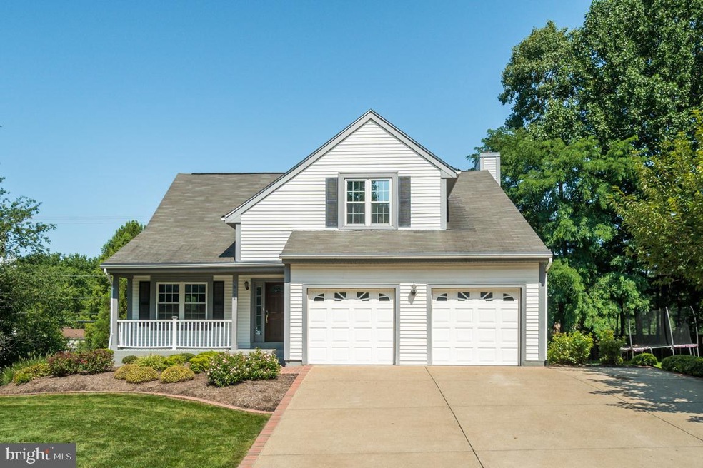 9704 Walthorne Ct, Burke, VA 22015 - photo 1