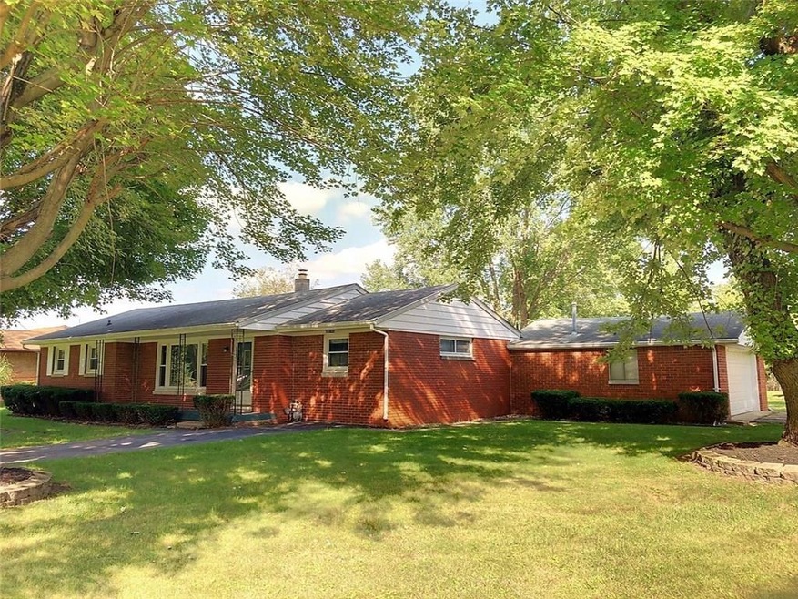 1806 Lowell Ave, Anderson, IN 46011 - photo 1