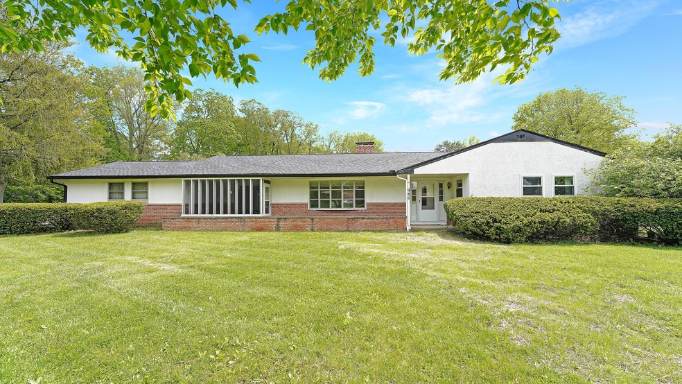 980 Lornaberry Ln, Columbus, OH 43213 - photo 1