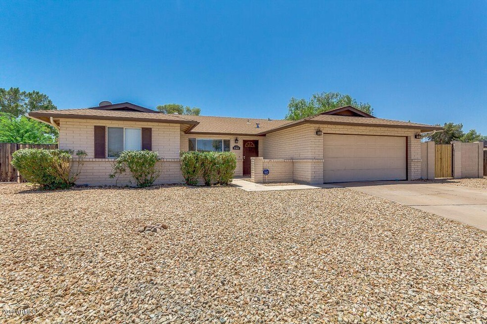 705 N San Jose Circle Front