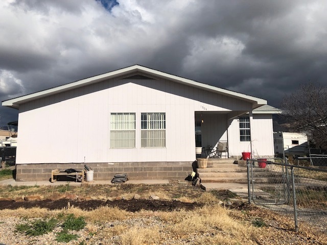 1304 Mobile Ln, Alamogordo, NM 88310 - photo 1
