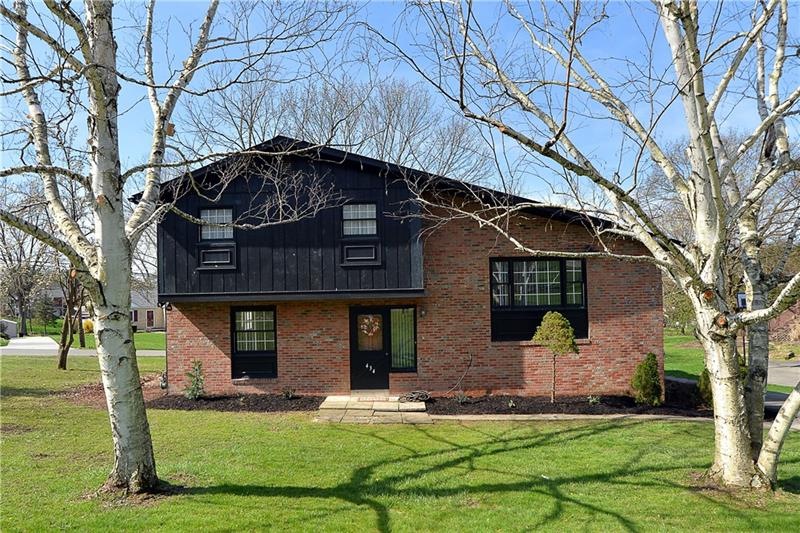 Welcome to 434 Thompsonville Road in Peters Townsh