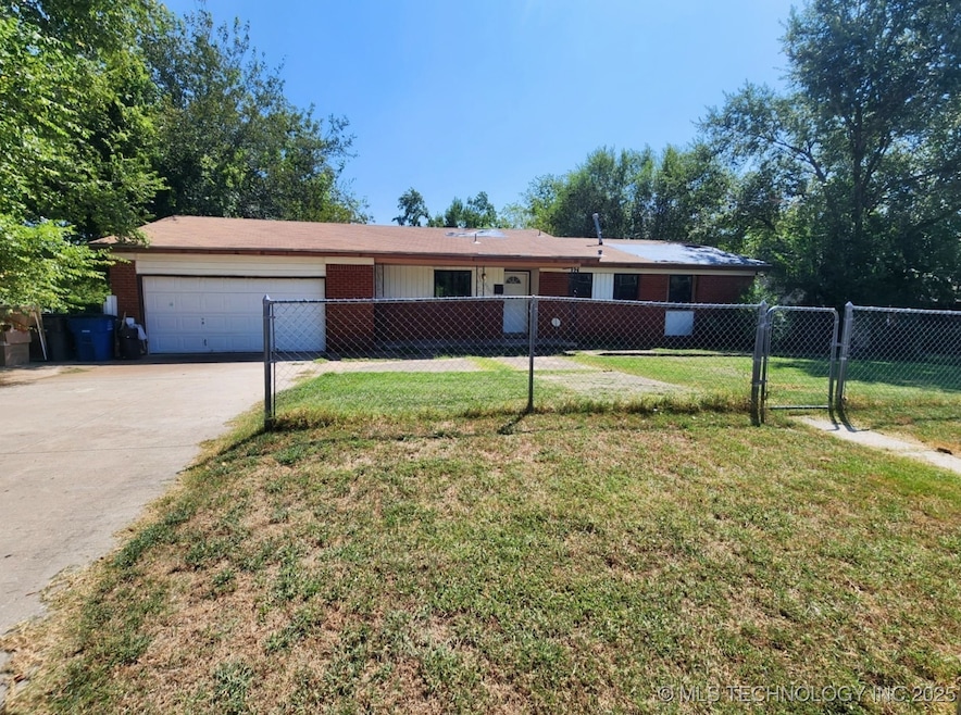 4707 N Elgin Ave, Tulsa, OK 74126 - photo 1