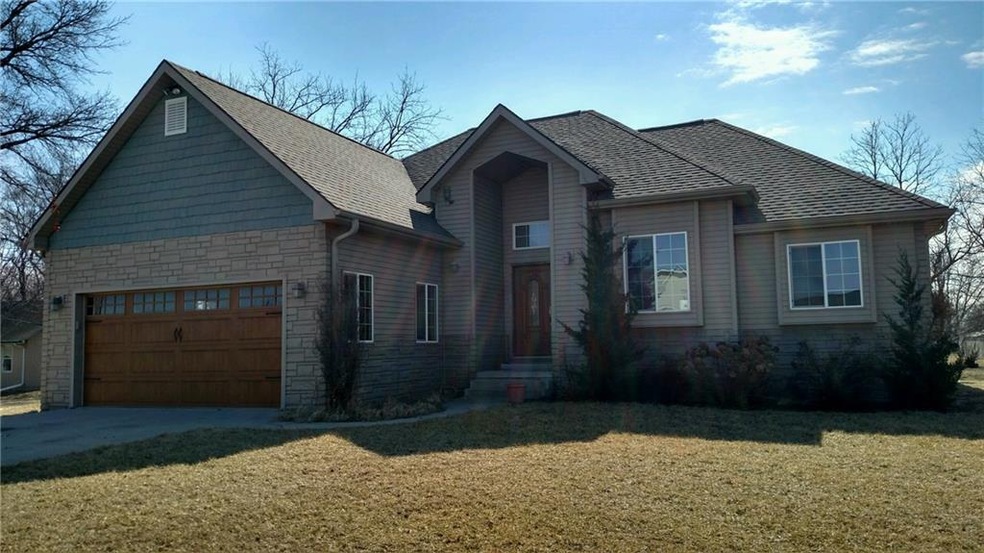 4651 NE Aurora Ave