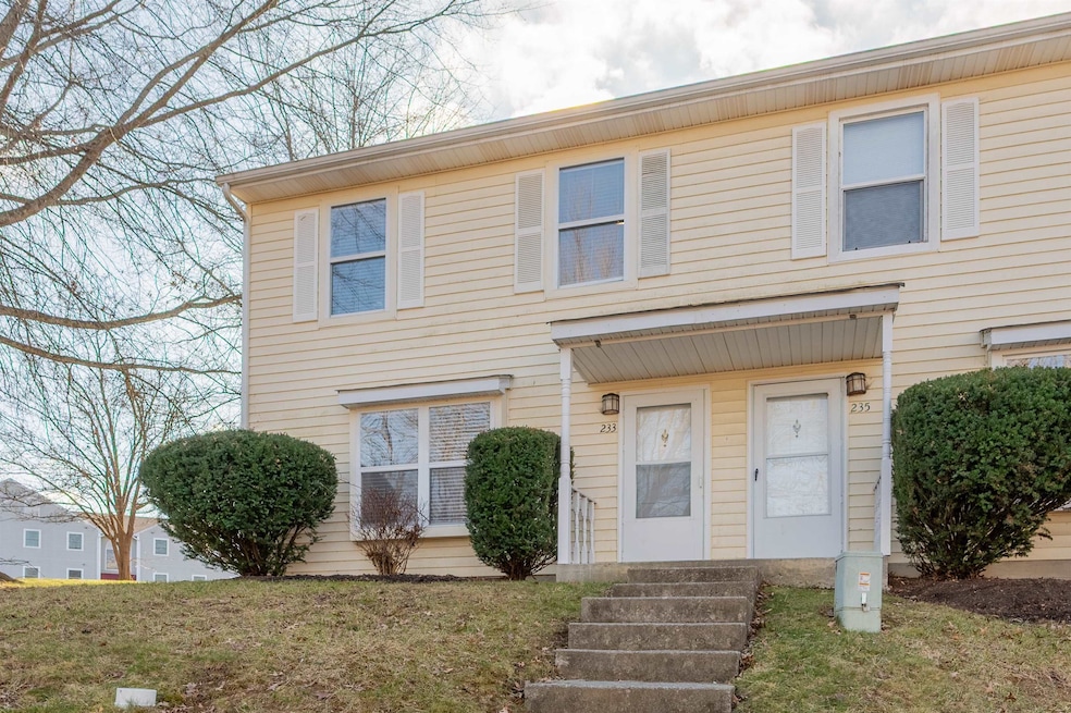 233 Pheasant Run Dr, Blacksburg, VA 24060 - photo 1