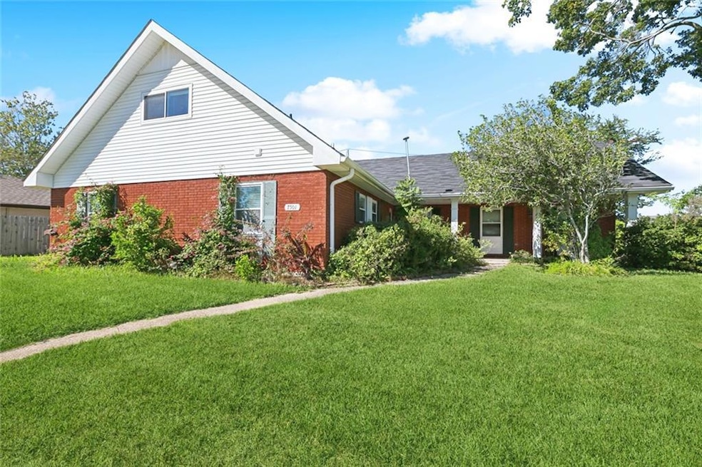 For Sale $265,000 • Co-Listing Agent