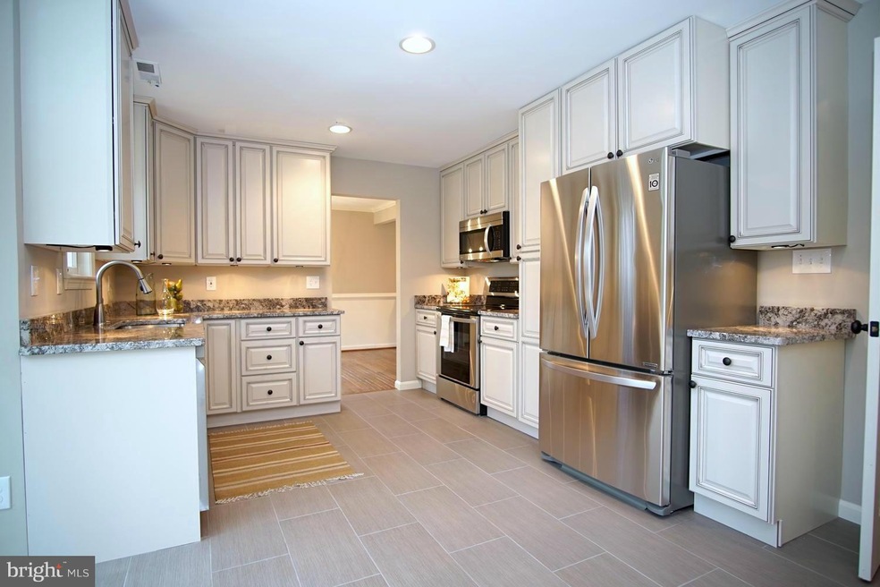 12609 Timber Grove Rd, Reisterstown, MD 21136 - photo 1